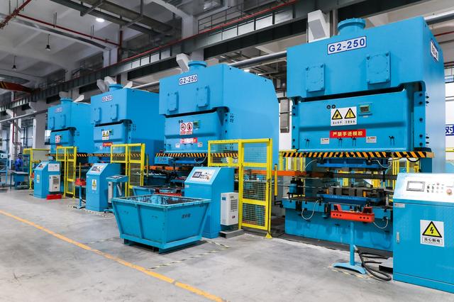 布局全球化战略 奥克斯中央空调以智能化升级引领物料搬运装备制造新篇章